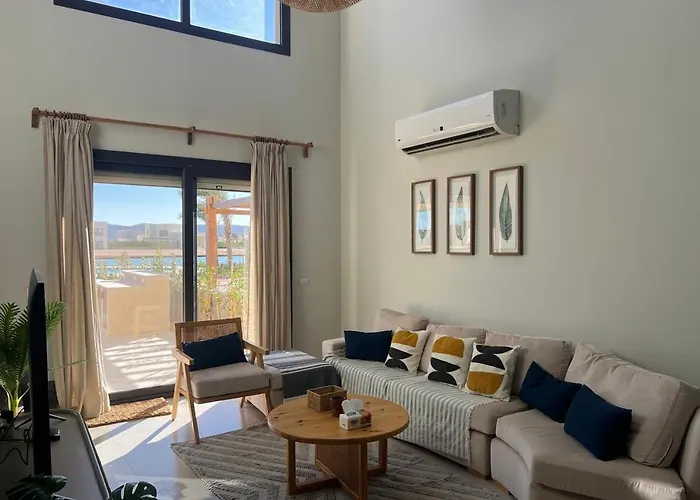 Bright Shedwan 3br • Modern Townhouse * Hurghada
