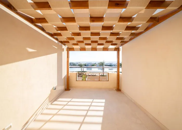 Bright Shedwan 3br • Modern Townhouse *